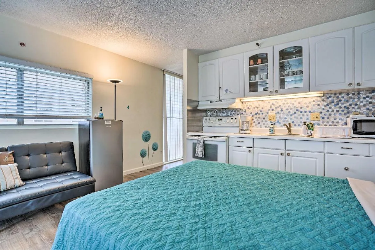 Apartment Centrally Located Vacation Rental In Waikiki! Honolulu